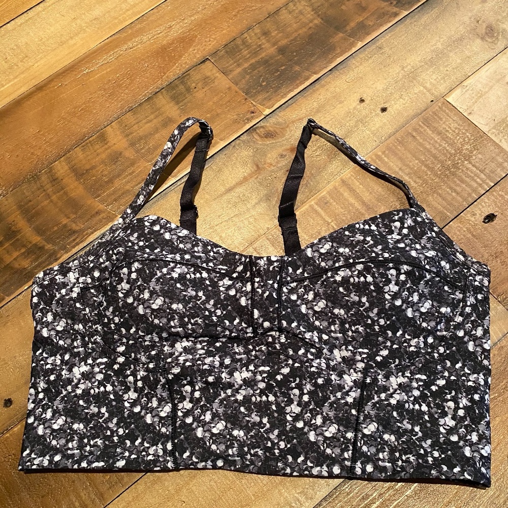 Lululemon Longline Bra - Convertible back Sz 8